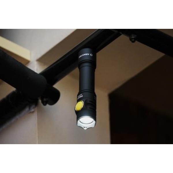 Svítilna ruční LED ARMYTEK Prime C2 Magnet USB - nabíjecí