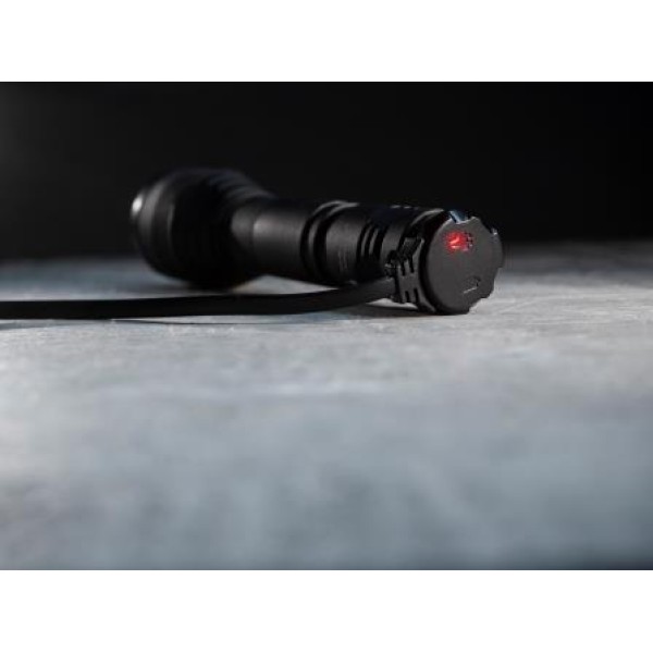 Svítilna ruční LED ARMYTEK Viking Magnet USB White - nabíjecí