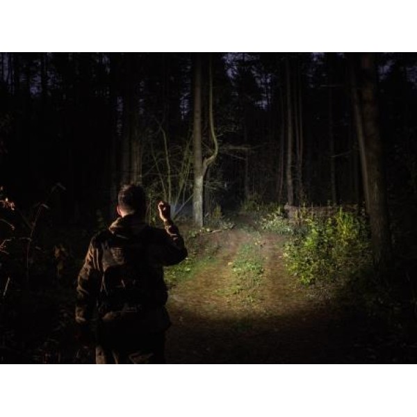 Svítilna ruční LED ARMYTEK Viking Magnet USB White - nabíjecí