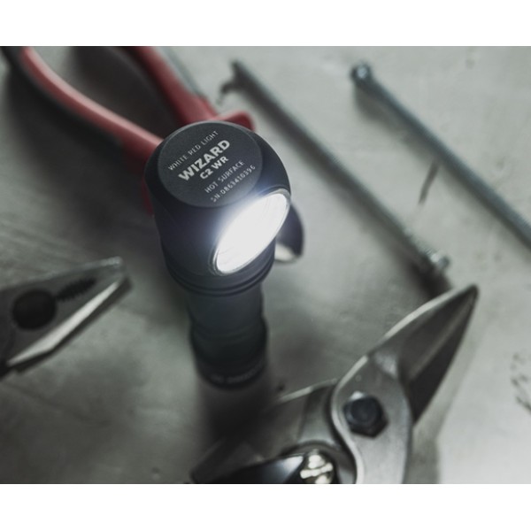 Svítilna multifunkční ARMYTEK Wizard C2 WR Magnet USB White - černé